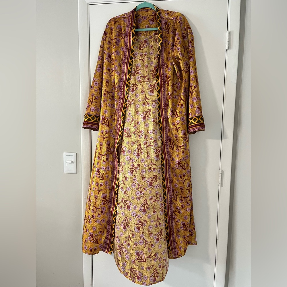 Free people Kimono Elegant Floral Long Robe without belt